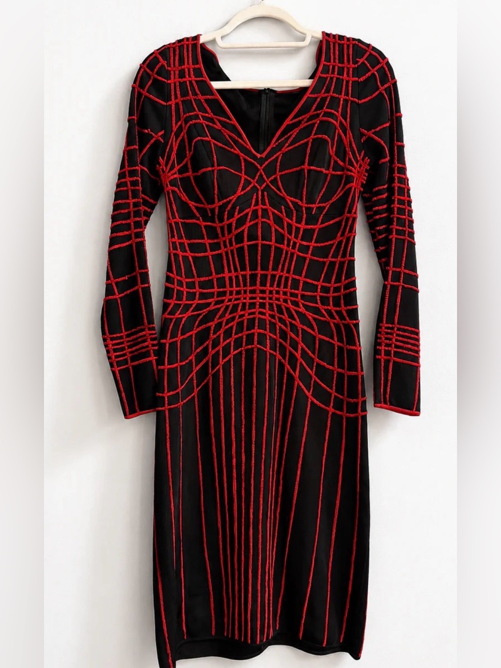 THIERRY MUGLER COUTURE RUNWAY DRESS - Picture 2 of 6